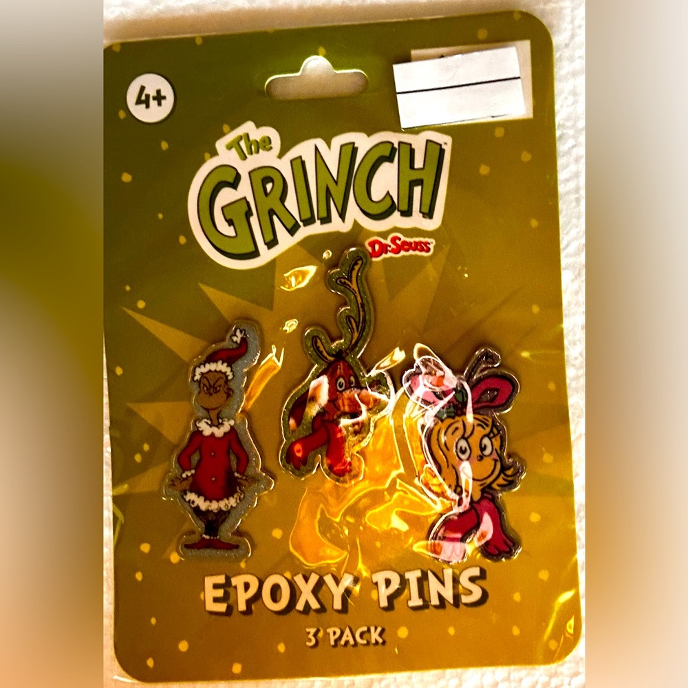 Dr Seuss The Grinch Epoxy Pins 3-Pack